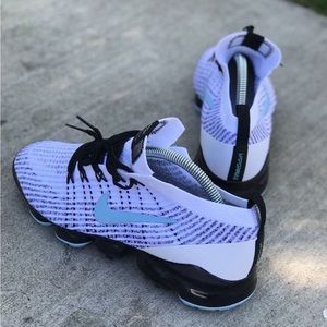 Nike Vapormax Flyknit 2 Men’s size 8